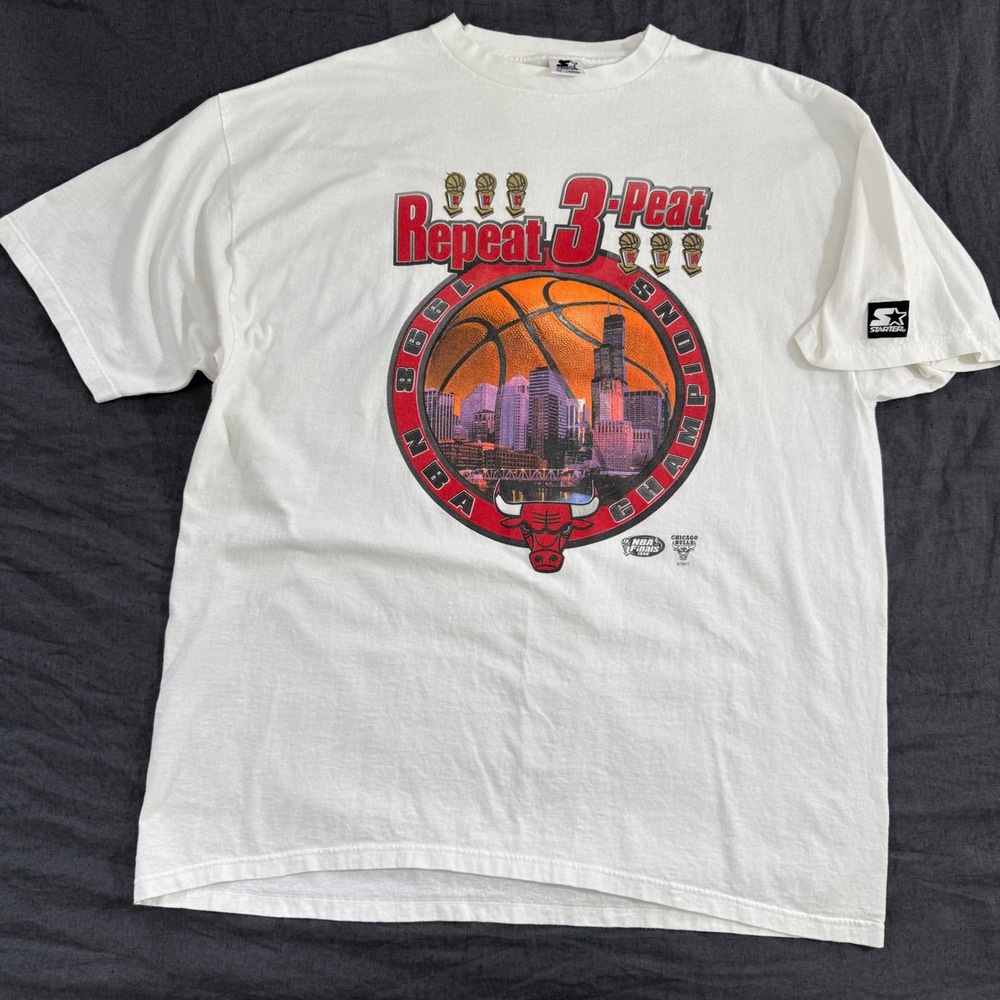 Starter Chicago Bulls XXL White Vintage 1998 NBA Finals Repeat 3-Peat